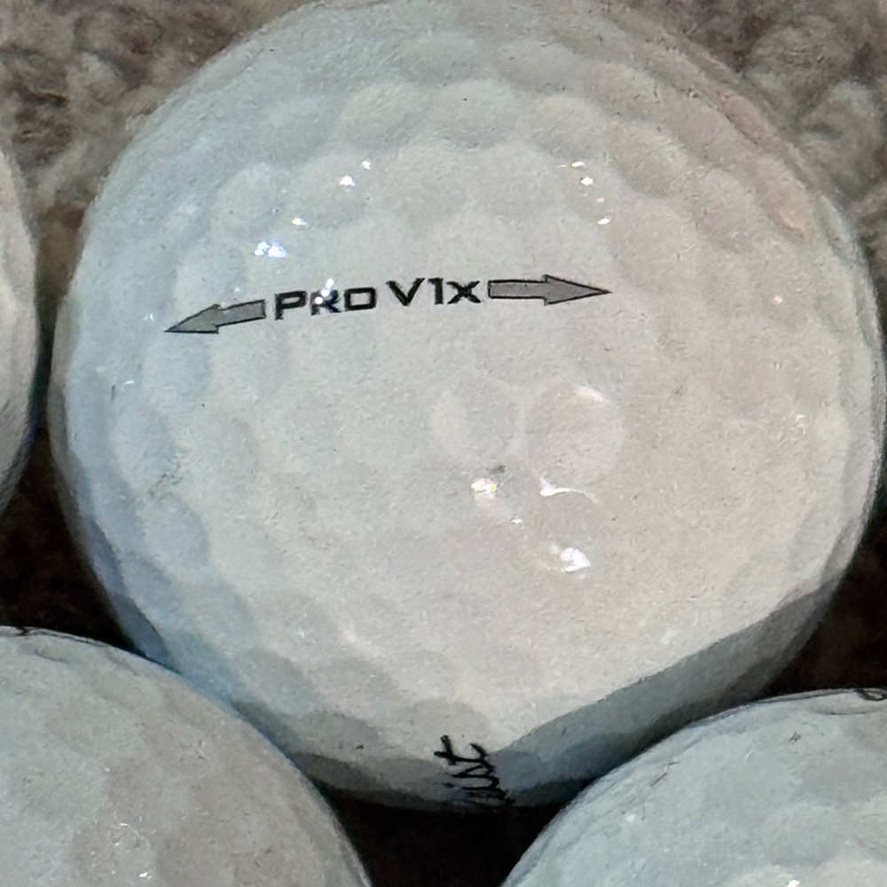 Titleist Pro V1x Golf Balls Lot of 21 – Cleaned / Refurbished - Picture 2 of 3